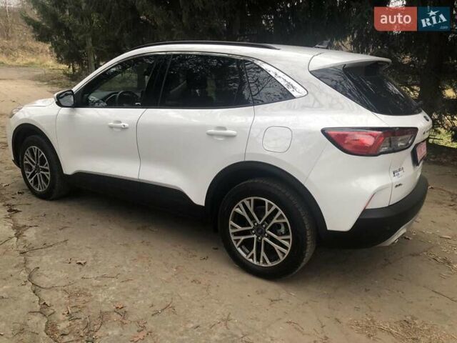 Белый Форд Эскейп, объемом двигателя 1.5 л и пробегом 70 тыс. км за 17000 $, фото 26 на Automoto.ua