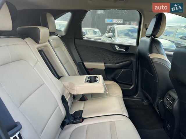 Белый Форд Эскейп, объемом двигателя 1.5 л и пробегом 117 тыс. км за 16700 $, фото 22 на Automoto.ua