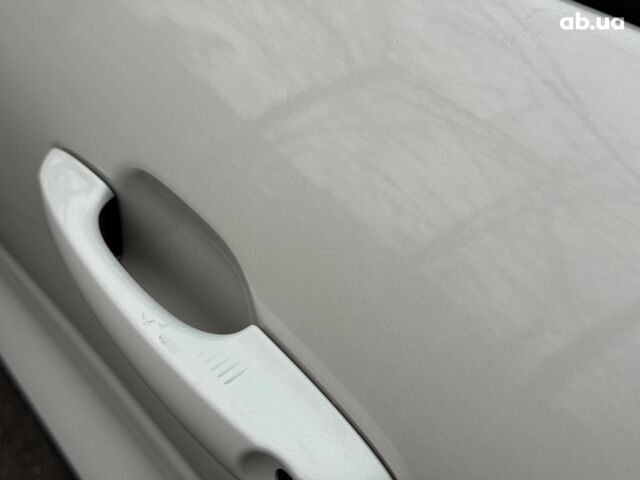 Білий Форд Ескейп, об'ємом двигуна 2.5 л та пробігом 65 тис. км за 18990 $, фото 12 на Automoto.ua