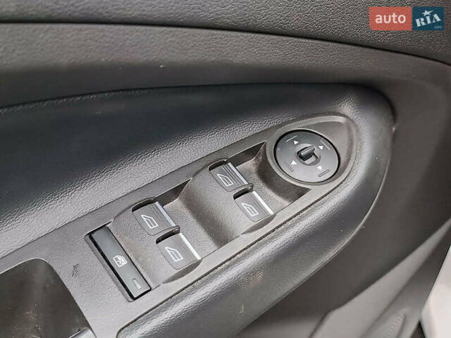 Белый Форд Эскейп, объемом двигателя 2 л и пробегом 109 тыс. км за 15290 $, фото 21 на Automoto.ua