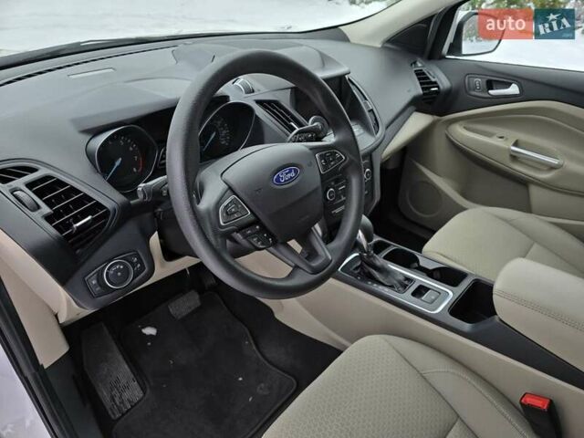 Белый Форд Эскейп, объемом двигателя 1.5 л и пробегом 84 тыс. км за 14400 $, фото 12 на Automoto.ua