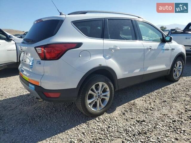 Білий Форд Ескейп, об'ємом двигуна 1.5 л та пробігом 111 тис. км за 2300 $, фото 2 на Automoto.ua