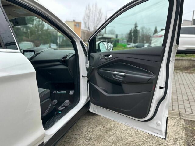 Білий Форд Ескейп, об'ємом двигуна 1.5 л та пробігом 173 тис. км за 14800 $, фото 9 на Automoto.ua