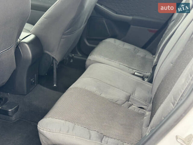 Белый Форд Эскейп, объемом двигателя 1.5 л и пробегом 112 тыс. км за 16500 $, фото 35 на Automoto.ua