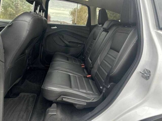 Белый Форд Эскейп, объемом двигателя 2 л и пробегом 84 тыс. км за 3700 $, фото 14 на Automoto.ua