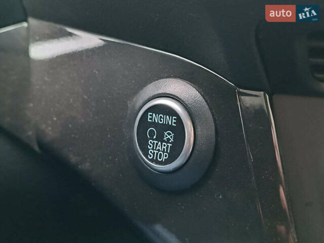 Белый Форд Эскейп, объемом двигателя 2 л и пробегом 109 тыс. км за 15290 $, фото 32 на Automoto.ua