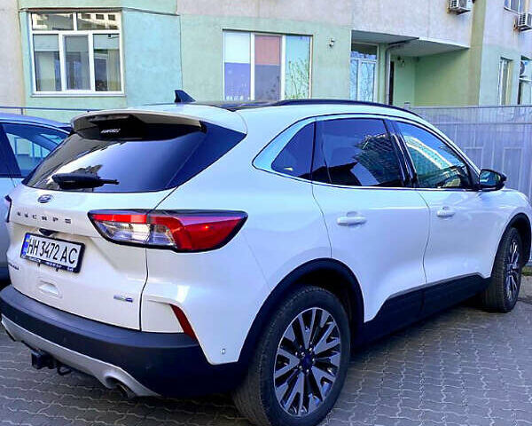 Білий Форд Ескейп, об'ємом двигуна 2 л та пробігом 114 тис. км за 18000 $, фото 3 на Automoto.ua