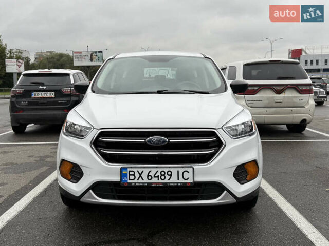 Белый Форд Эскейп, объемом двигателя 2.49 л и пробегом 131 тыс. км за 13300 $, фото 4 на Automoto.ua