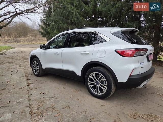 Белый Форд Эскейп, объемом двигателя 1.5 л и пробегом 70 тыс. км за 17000 $, фото 45 на Automoto.ua