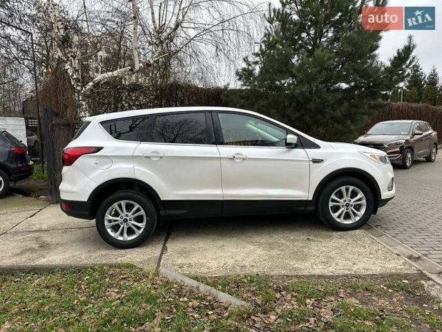 Білий Форд Ескейп, об'ємом двигуна 1.5 л та пробігом 173 тис. км за 14800 $, фото 5 на Automoto.ua