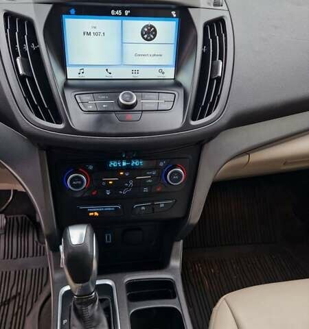 Білий Форд Ескейп, об'ємом двигуна 1.5 л та пробігом 159 тис. км за 13900 $, фото 16 на Automoto.ua