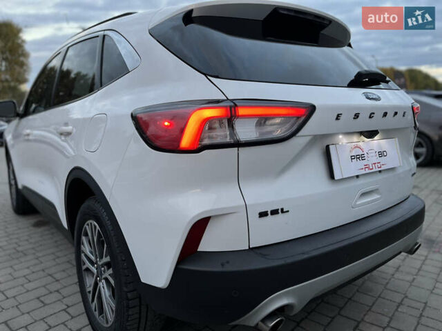 Форд Эскейп 2019 в Львове на Automoto.ua Белый Форд Эскейп, объемом двигателя 1.5 л и пробегом 129 тыс. км за 16500 $, фото 12 на Automoto.ua