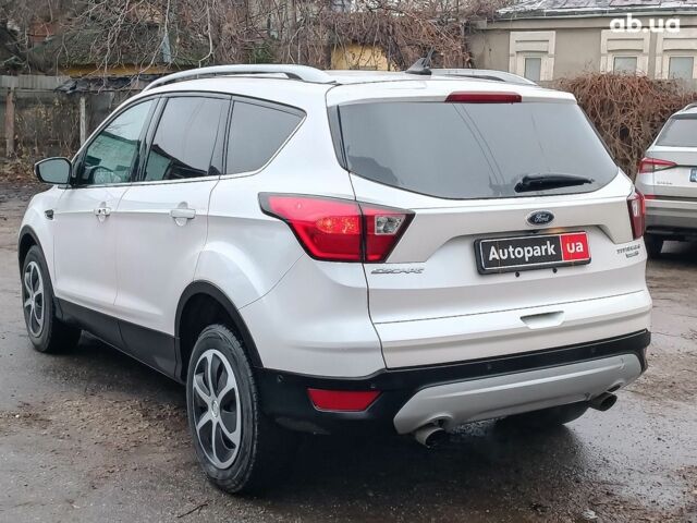 Белый Форд Эскейп, объемом двигателя 2 л и пробегом 109 тыс. км за 15290 $, фото 8 на Automoto.ua