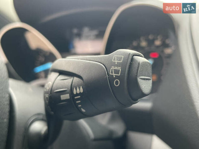 Білий Форд Ескейп, об'ємом двигуна 1.5 л та пробігом 336 тис. км за 8450 $, фото 11 на Automoto.ua