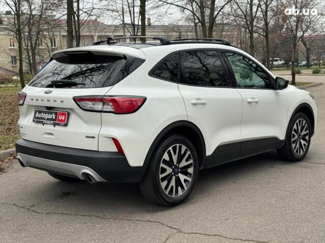 Білий Форд Ескейп, об'ємом двигуна 2.5 л та пробігом 65 тис. км за 18990 $, фото 6 на Automoto.ua