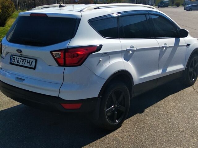 Белый Форд Эскейп, объемом двигателя 2.5 л и пробегом 75 тыс. км за 14850 $, фото 3 на Automoto.ua