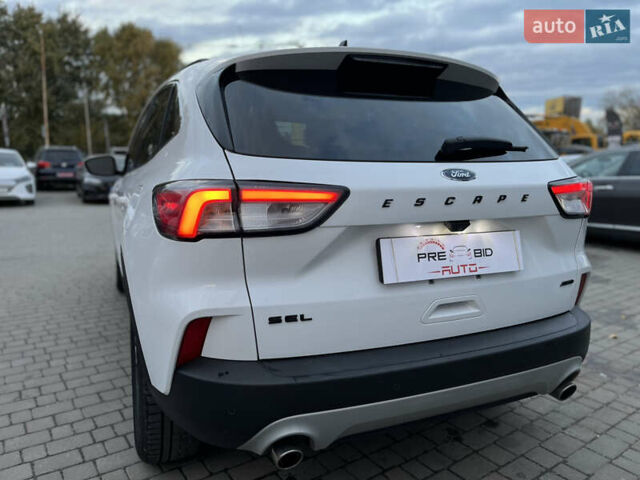 Форд Эскейп 2019 в Львове на Automoto.ua Белый Форд Эскейп, объемом двигателя 1.5 л и пробегом 129 тыс. км за 16500 $, фото 10 на Automoto.ua