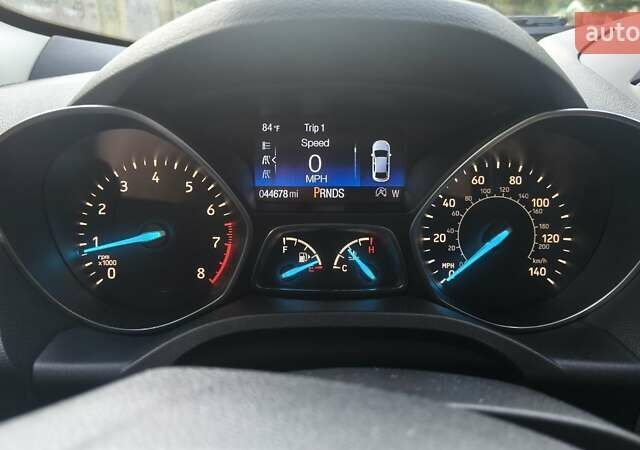 Белый Форд Эскейп, объемом двигателя 1.5 л и пробегом 70 тыс. км за 14500 $, фото 4 на Automoto.ua