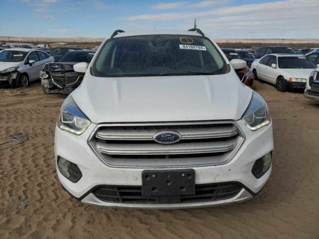 Белый Форд Эскейп, объемом двигателя 0 л и пробегом 111 тыс. км за 2000 $, фото 4 на Automoto.ua