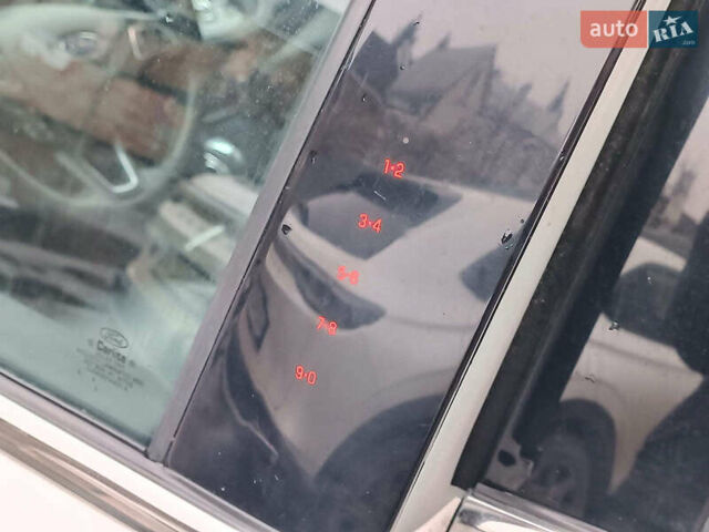 Белый Форд Эскейп, объемом двигателя 2 л и пробегом 109 тыс. км за 15290 $, фото 25 на Automoto.ua