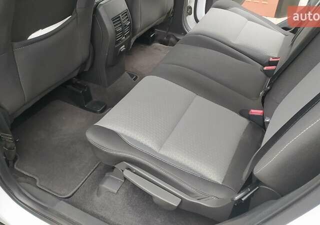 Белый Форд Эскейп, объемом двигателя 2 л и пробегом 75 тыс. км за 19500 $, фото 8 на Automoto.ua