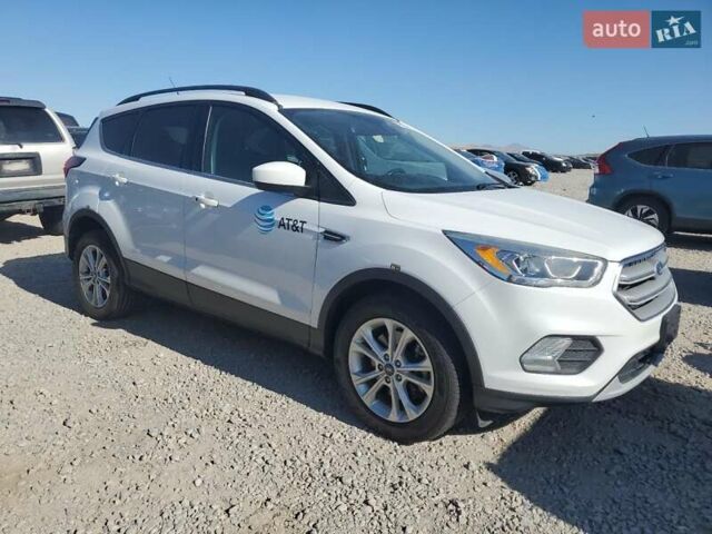 Білий Форд Ескейп, об'ємом двигуна 1.5 л та пробігом 111 тис. км за 2300 $, фото 3 на Automoto.ua