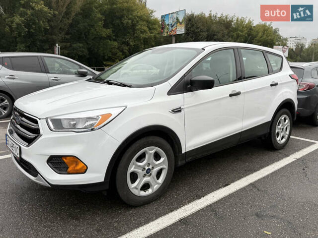 Белый Форд Эскейп, объемом двигателя 2.49 л и пробегом 131 тыс. км за 13300 $, фото 2 на Automoto.ua