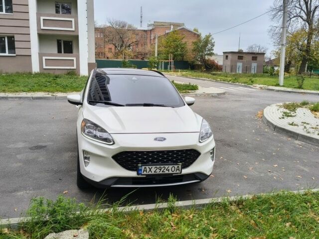 Белый Форд Эскейп, объемом двигателя 2 л и пробегом 83 тыс. км за 18999 $, фото 7 на Automoto.ua