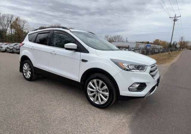 Белый Форд Эскейп, объемом двигателя 2 л и пробегом 84 тыс. км за 3700 $, фото 4 на Automoto.ua