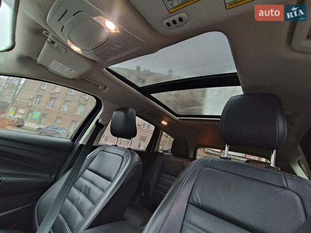 Белый Форд Эскейп, объемом двигателя 2 л и пробегом 109 тыс. км за 15290 $, фото 17 на Automoto.ua