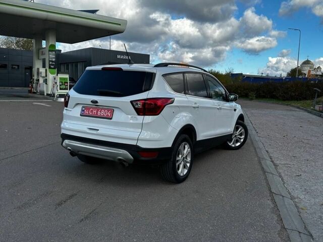 Белый Форд Эскейп, объемом двигателя 1.5 л и пробегом 101 тыс. км за 290 $, фото 3 на Automoto.ua