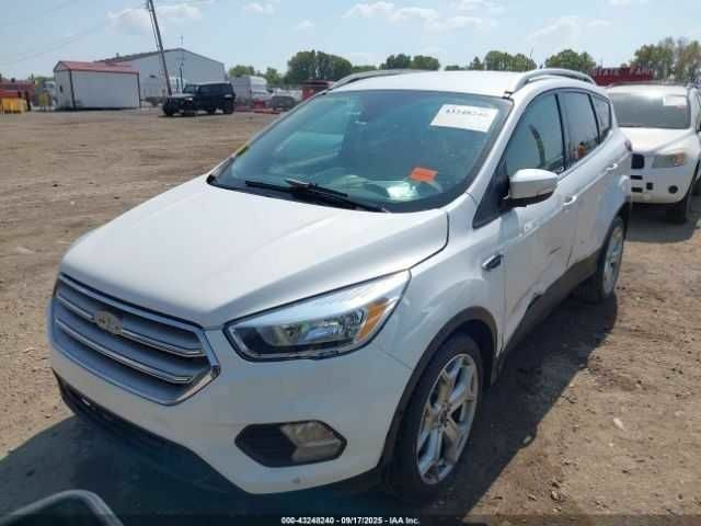 Білий Форд Ескейп, об'ємом двигуна 2 л та пробігом 149 тис. км за 3000 $, фото 5 на Automoto.ua