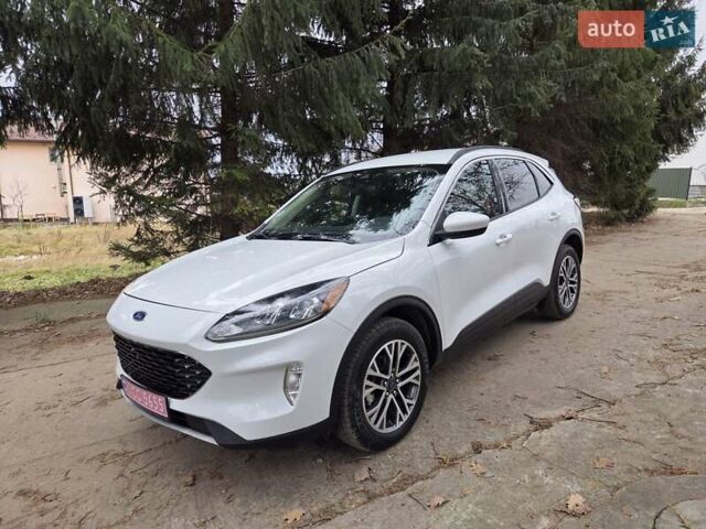 Белый Форд Эскейп, объемом двигателя 1.5 л и пробегом 70 тыс. км за 17000 $, фото 46 на Automoto.ua