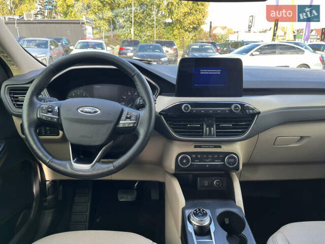Белый Форд Эскейп, объемом двигателя 1.5 л и пробегом 117 тыс. км за 16700 $, фото 16 на Automoto.ua