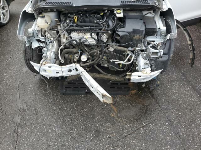 Белый Форд Эскейп, объемом двигателя 1.5 л и пробегом 100 тыс. км за 7100 $, фото 11 на Automoto.ua