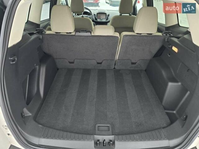 Белый Форд Эскейп, объемом двигателя 1.5 л и пробегом 84 тыс. км за 14400 $, фото 21 на Automoto.ua