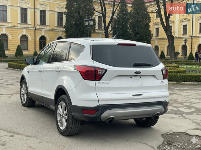 Білий Форд Ескейп, об'ємом двигуна 1.5 л та пробігом 336 тис. км за 8450 $, фото 7 на Automoto.ua