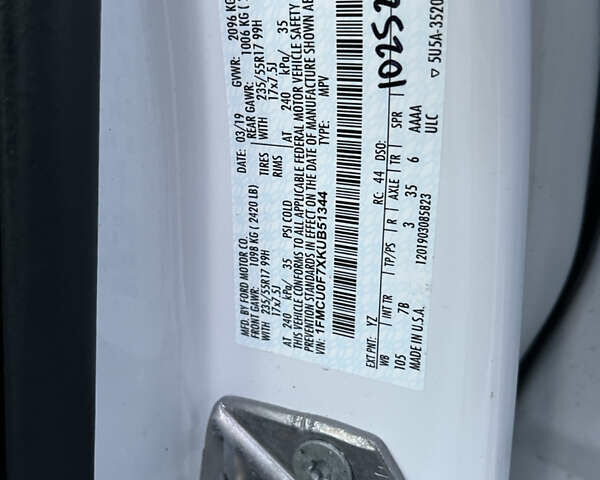 Белый Форд Эскейп, объемом двигателя 2.5 л и пробегом 97 тыс. км за 13550 $, фото 19 на Automoto.ua