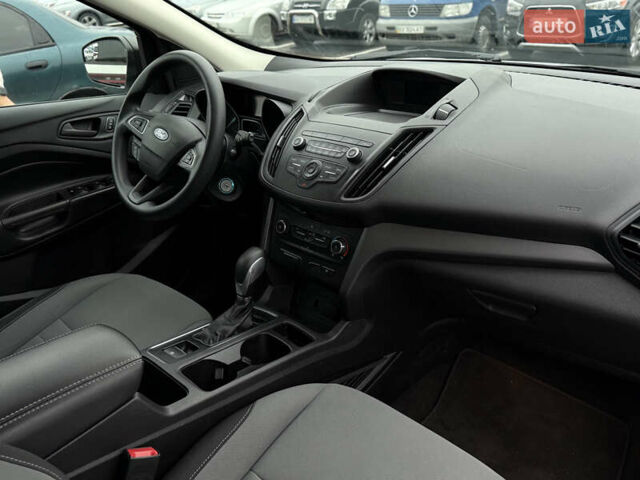 Белый Форд Эскейп, объемом двигателя 2.49 л и пробегом 131 тыс. км за 13300 $, фото 48 на Automoto.ua