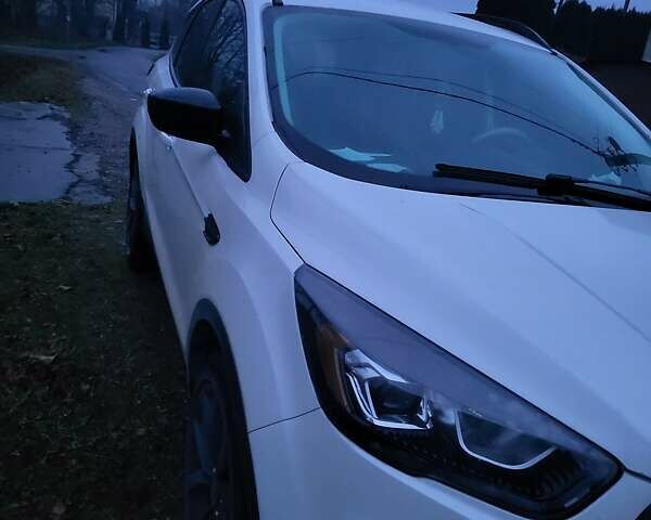 Білий Форд Ескейп, об'ємом двигуна 1.5 л та пробігом 77 тис. км за 16500 $, фото 6 на Automoto.ua