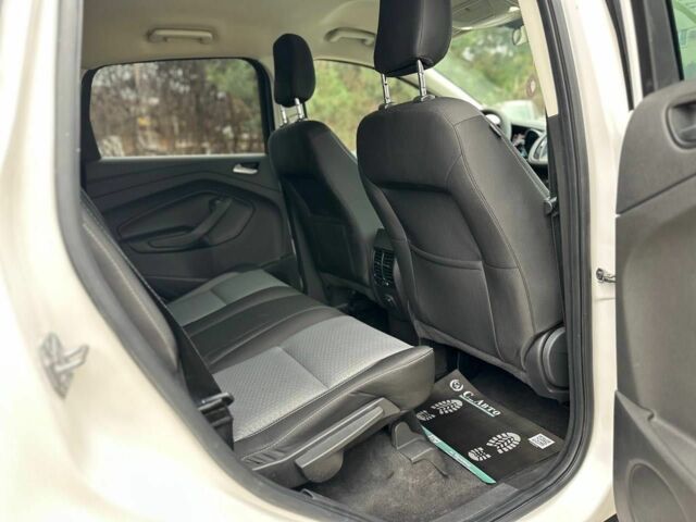 Білий Форд Ескейп, об'ємом двигуна 1.5 л та пробігом 173 тис. км за 14800 $, фото 16 на Automoto.ua