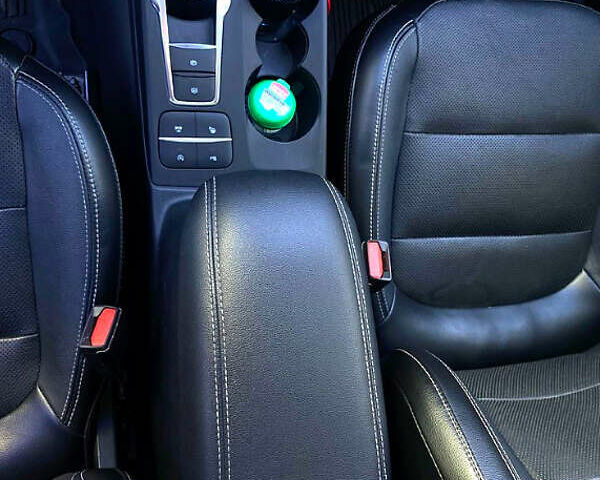 Білий Форд Ескейп, об'ємом двигуна 2 л та пробігом 114 тис. км за 18000 $, фото 11 на Automoto.ua