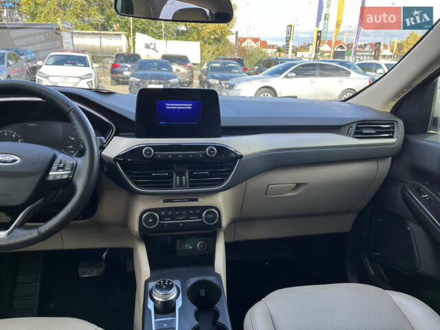 Белый Форд Эскейп, объемом двигателя 1.5 л и пробегом 117 тыс. км за 16700 $, фото 17 на Automoto.ua