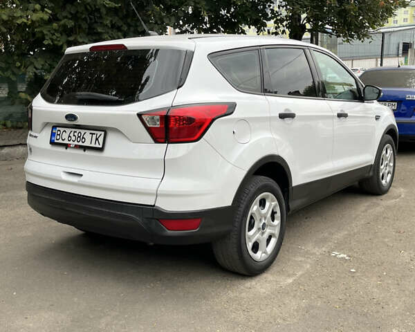 Білий Форд Ескейп, об'ємом двигуна 2.5 л та пробігом 69 тис. км за 13500 $, фото 4 на Automoto.ua
