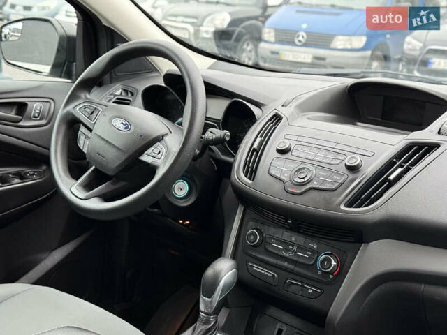 Белый Форд Эскейп, объемом двигателя 2.49 л и пробегом 131 тыс. км за 13300 $, фото 63 на Automoto.ua