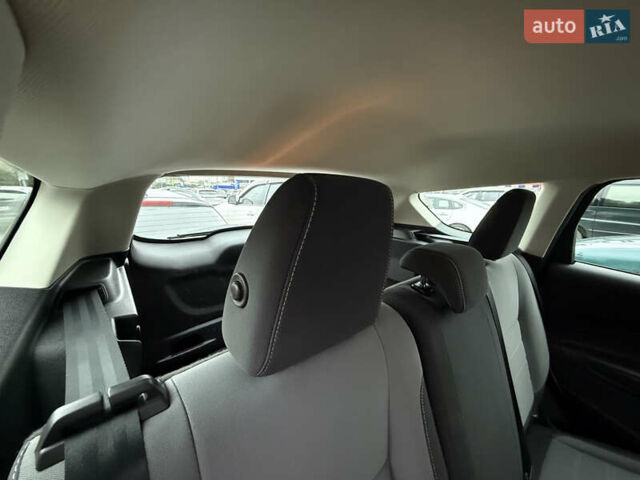 Белый Форд Эскейп, объемом двигателя 2.49 л и пробегом 131 тыс. км за 13300 $, фото 66 на Automoto.ua