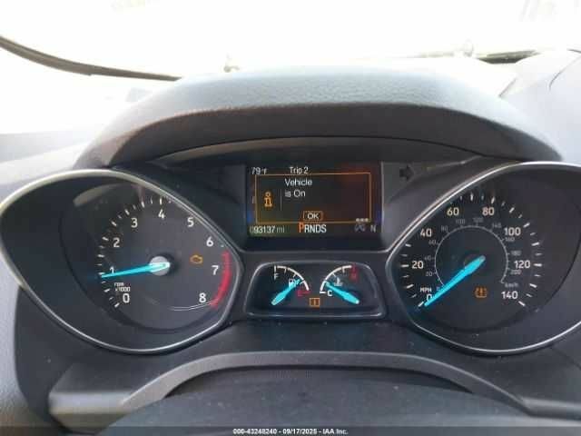 Білий Форд Ескейп, об'ємом двигуна 2 л та пробігом 149 тис. км за 3000 $, фото 6 на Automoto.ua