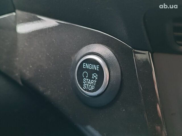 Белый Форд Эскейп, объемом двигателя 2 л и пробегом 109 тыс. км за 15290 $, фото 31 на Automoto.ua