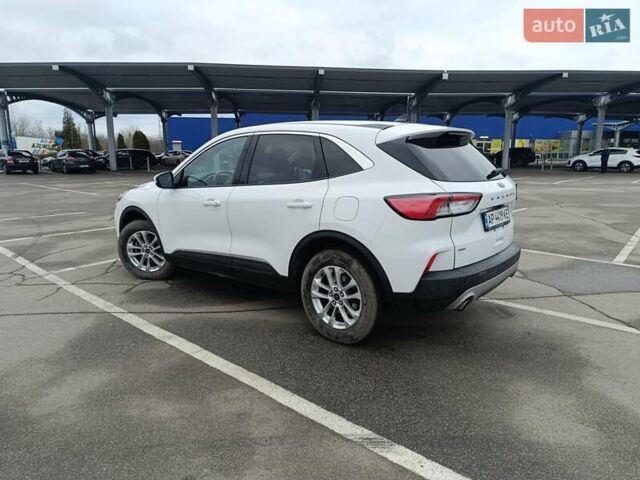 Белый Форд Эскейп, объемом двигателя 1.5 л и пробегом 84 тыс. км за 16000 $, фото 5 на Automoto.ua