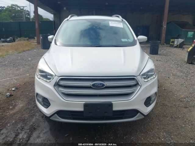 Білий Форд Ескейп, об'ємом двигуна 2 л та пробігом 115 тис. км за 2000 $, фото 11 на Automoto.ua